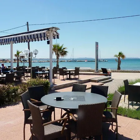 Paradiso, No 5 * Vir