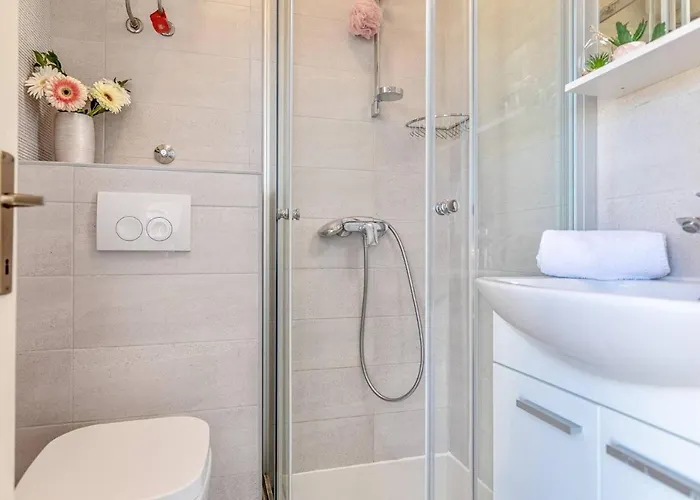 Apartman Paradiso, No 5 Vir