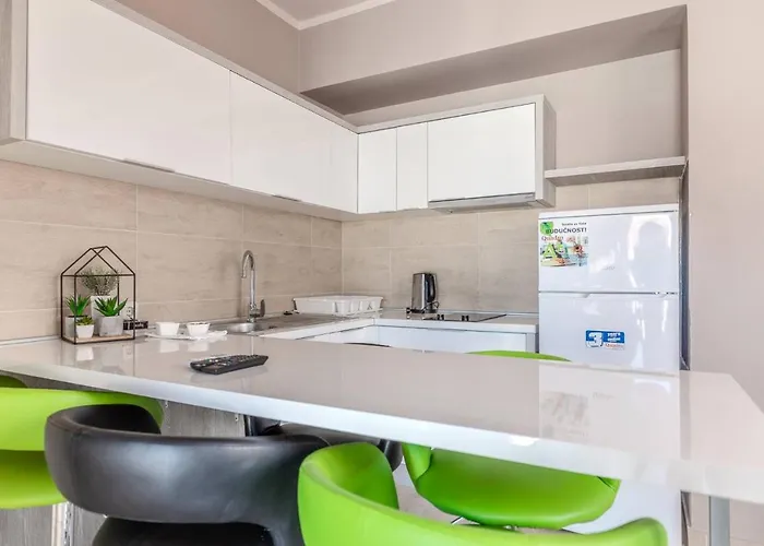 Paradiso, No 5 Apartman